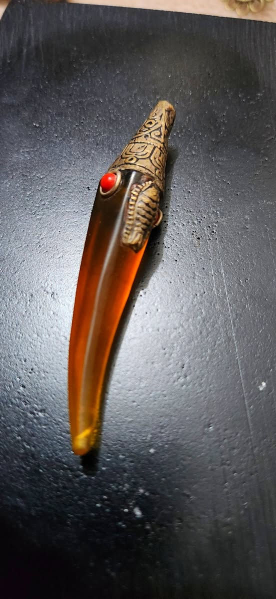 نآب كهرب مع تآج نحآس انتيك 
السعر 30 الف فقط


**إذا كنت صاحب هذا الإعلان وتريد حذفه لأي سبب، رجاءا أرسل رسالة إلى الدعم الفني**