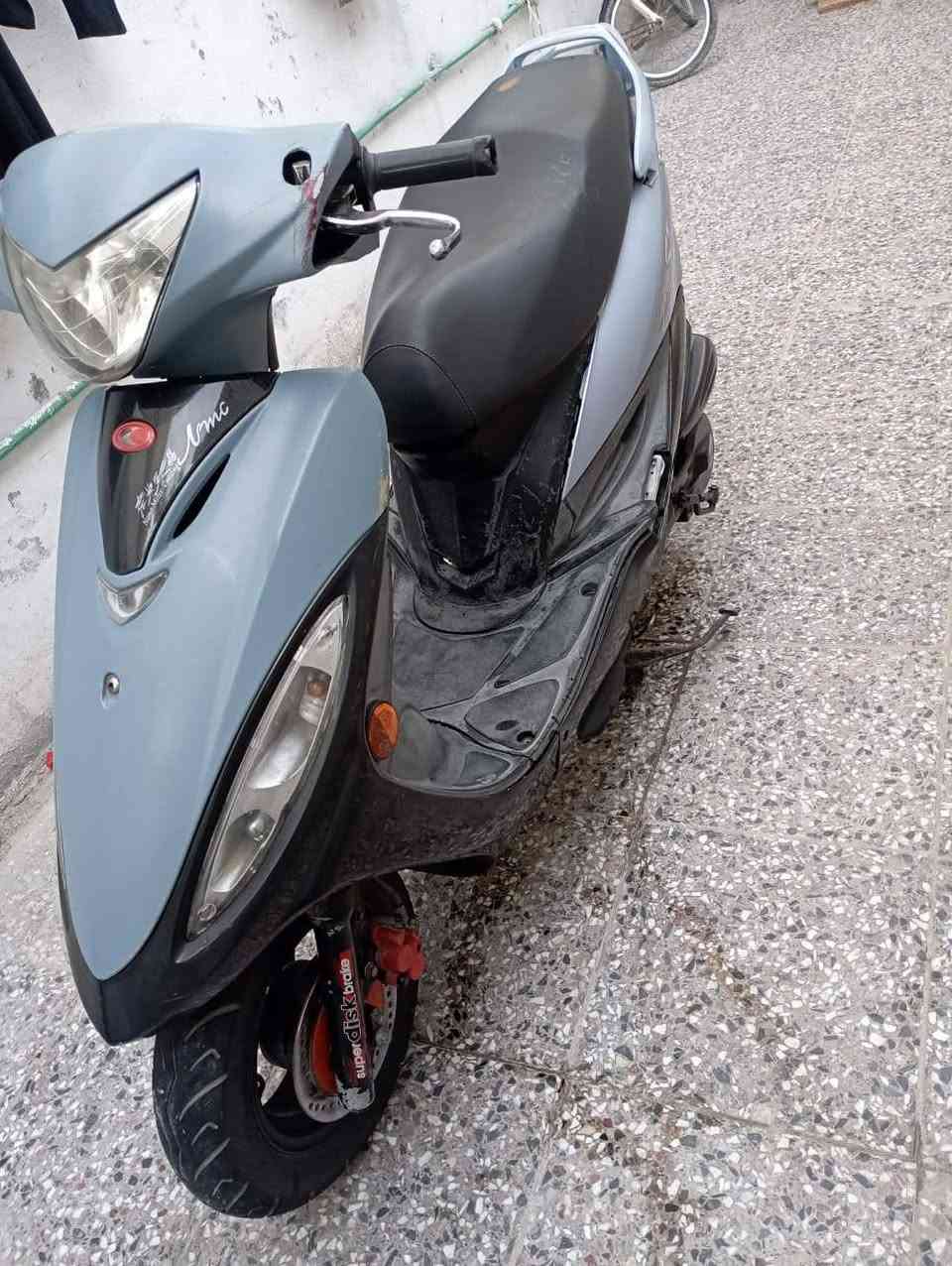 سلام عليكم
دراجه كامكو جيفور  مكفوله برغي ما مفتوح بيها تجي تفحص اله تاخذ  مكينه ناعمه مختمه    سعر 500 وبيها مجال حك جيه      ‏‪***********‬   خابر وتدلل ❤
