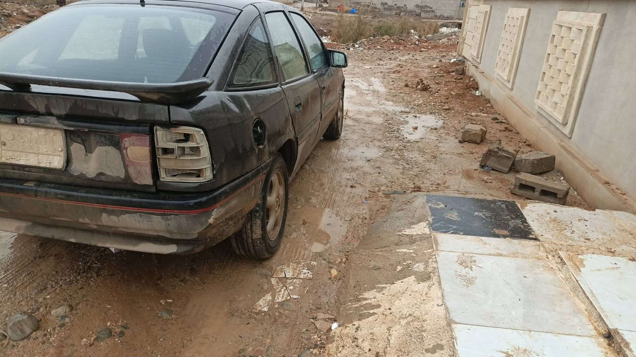 فكترا جنطه حجم 18 موديل 92 رقم نينوى كوبون بانزين السياره مكصوصه صندوك سعر 25 وبيها مجال
***********
