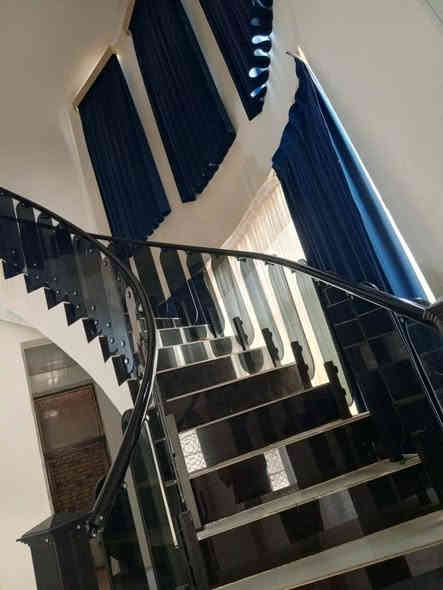 السلام عليكم بيت للبيع مساحته 150 بيت بناء جديد للاستفسار أكثر الاتصال ***********
الموقع الدوانيه الدغاره قرب فلكه سومر.
