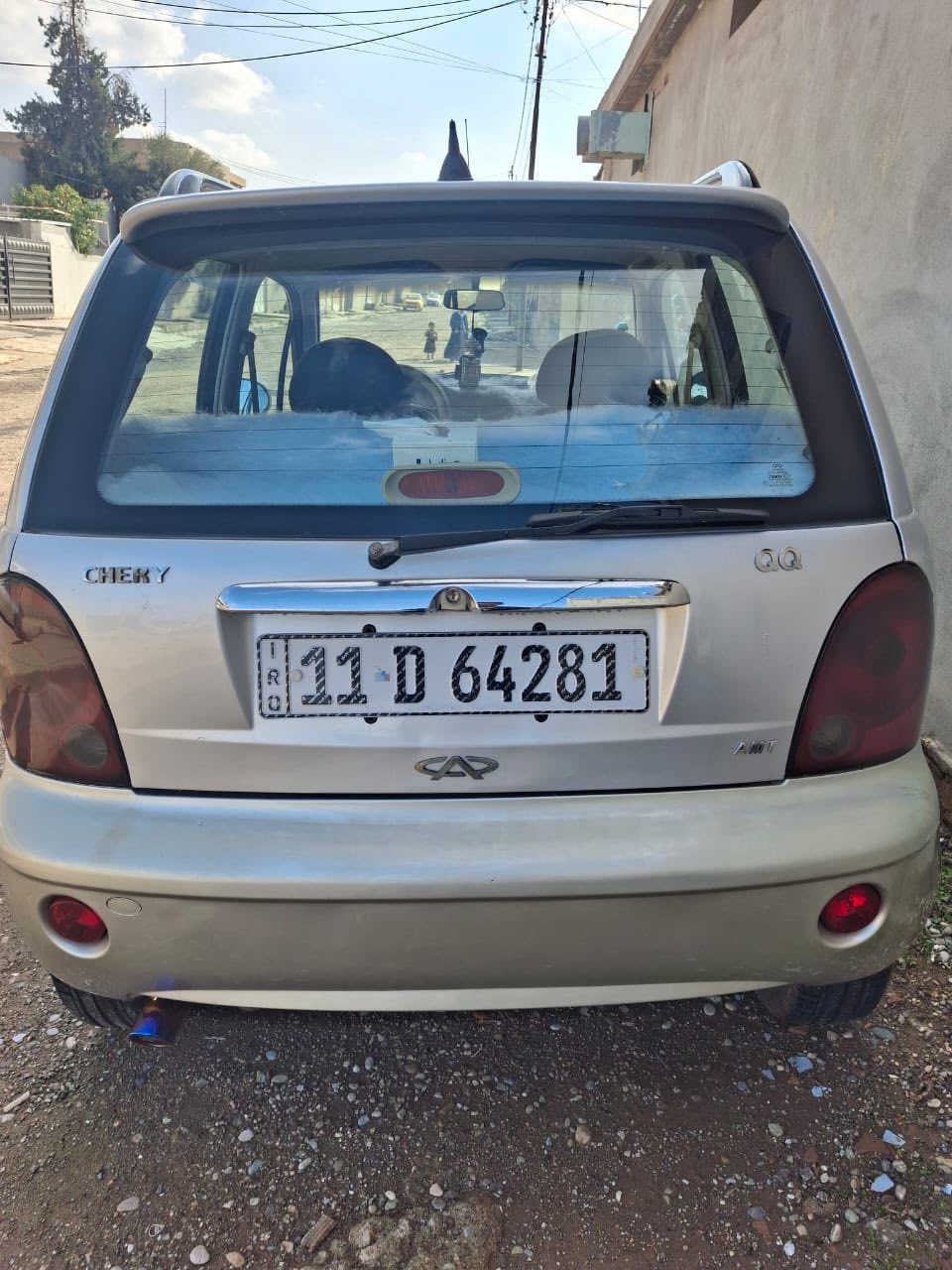 سلام عليكم كيو كيو موديل 2012 كير اوتوماتيك رقم بغداد انكليزي مشروع وطني لحد 29 كير محرك شرط تايرات جديد صدر جديد باتريجديد سياره جاهز تبريت يشتغل سعره 30 بي مجال رقم موبايل ***********
