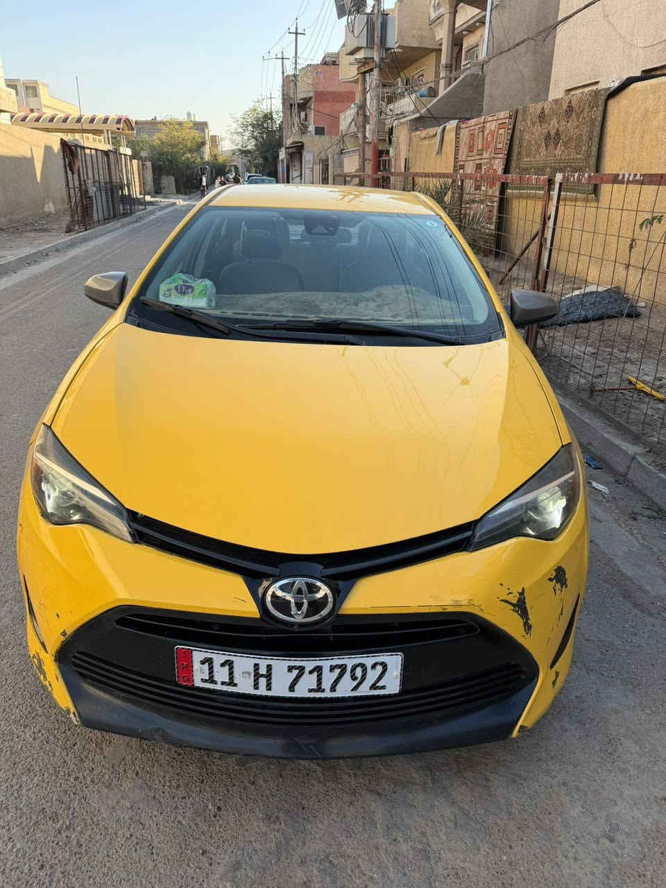 السلام عليكم سياره كورلاه مديل ١٩حادثه جاملغ خلفي مكينه ١٨٠٠مرغوبه سياره نضيفه صدر جديد تبريد تخم تاير كله جديد مابيه نقص مكان سياره بغداد رقم ***********
