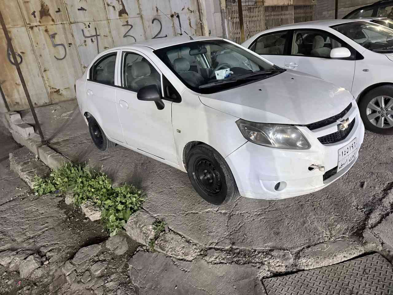 سلام عليكم شوفليت سايل موديل 2012 رقم أربيل شرط تحويل سنويه لحد 2027يعني باقي سنه ينتهي كير عادي محرك 16 تبريد ثلج ⛄️ بي ضربه خفيف من وره بي غرامه 4ورقه السعر 48 رقم موبايل ***********
ترا فلوس اويل ماكو هيج سعر تحياتي للجميع خادمكم اني
