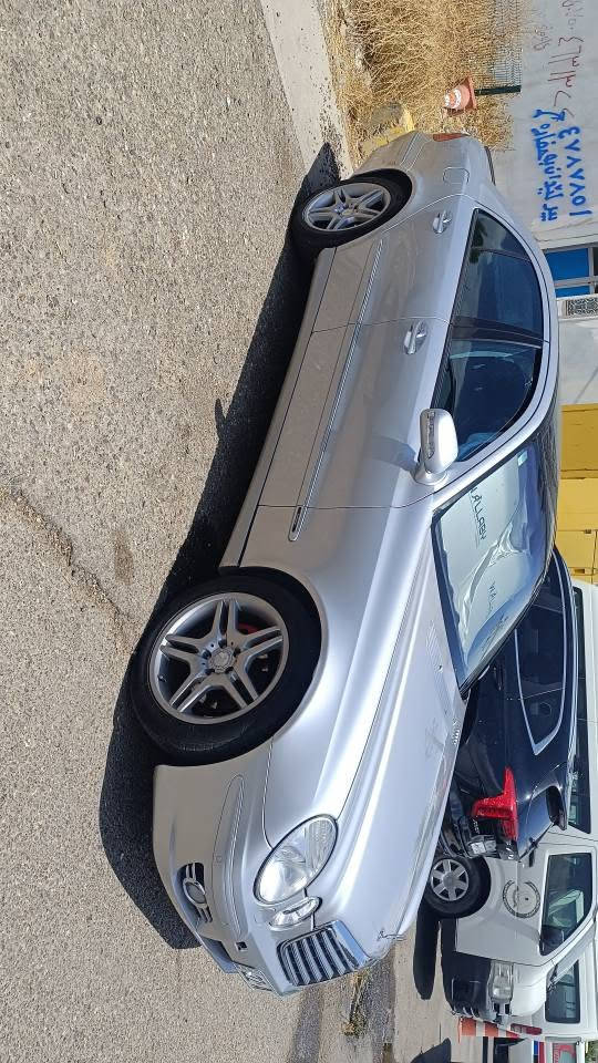 های سیارە للبیع میرسیدس   ای کلاس  مودیل 2004  بس كل بودي و لايت و بكلايت 2009 حجم محرك 320  لون سلفر   رقم اربیل  فول مواصفات داخل اسود  سقف بانوراما. و برده  و  شاشة كبيره كشنات خزن و تتفييه  CD  بوكس و DVD و اوكس حساسات امامي و خلفي بةخاخ لايت و بودي AMG ويل AMG حجم 18 تايرات جديده رقم و سنوي  و هزه جديد و بسمي سعر 123 ورقه و مجال .. هاي رقم  واتساب *********** أربيل, العراق
