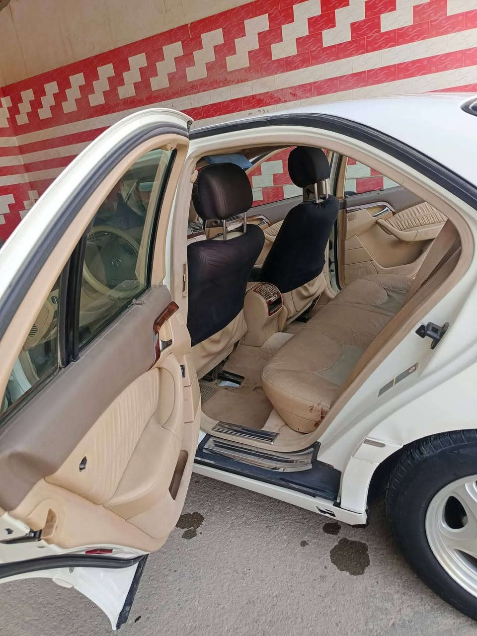 مرسدس غواص موديل ٢٠٠١
S 350

صبغ الشركة مامضروبة

السعر ١١٠ $

 مواصفات معروفة 
حولتها دبلات

رقم انكليزي بسمي

مكانها بالناصرية

***********

موجود اتصال وواتساب
