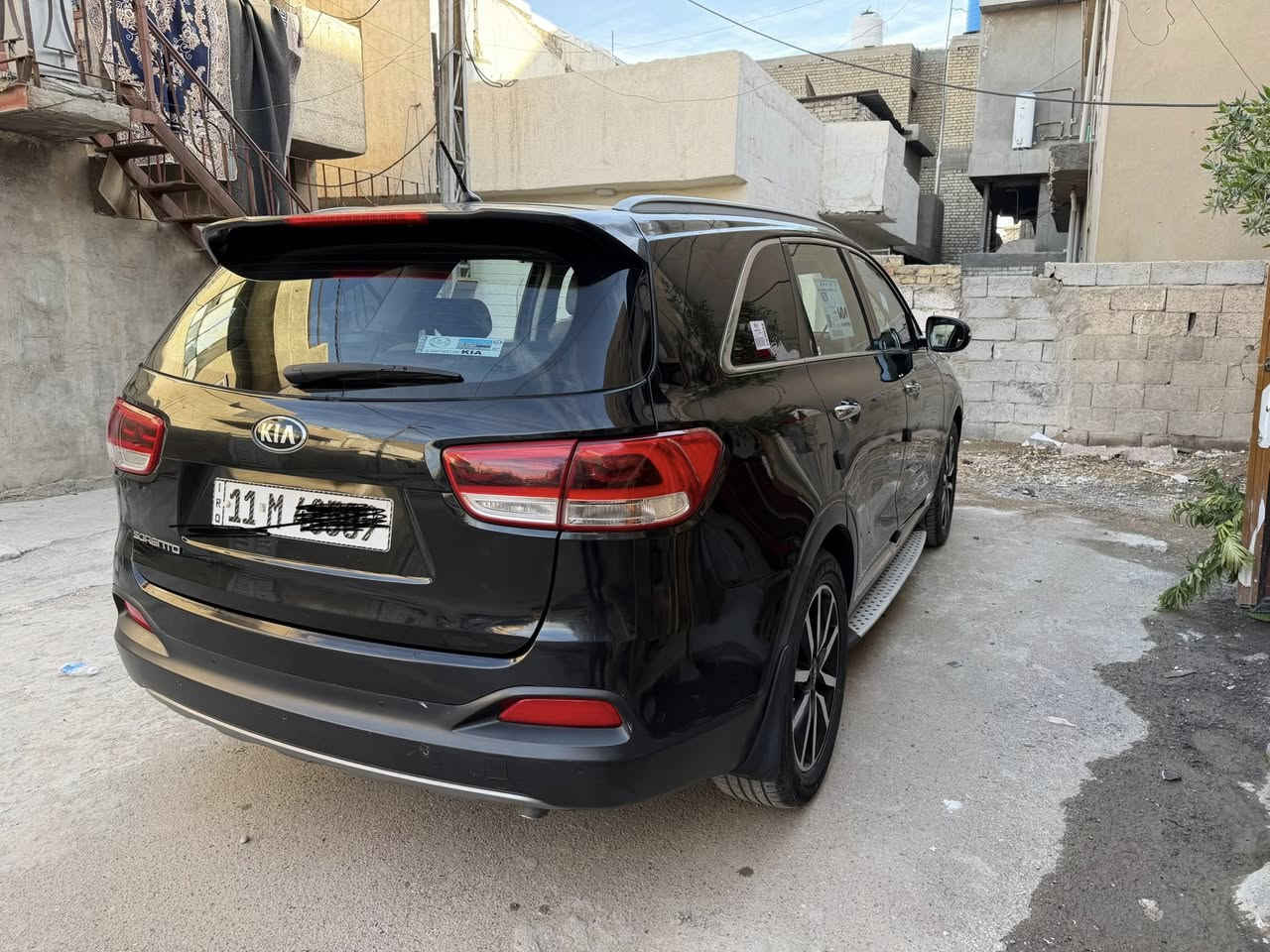 سورنتو 2015 خليجي
فول 1/1
بصمه /بانوراما /فور ويل /حساسات امامي خلفي كامره 3 انظمه قياده /شاشه /مقاعد جلد ………الخ
7  راكب 
محرك 2.4 دوش
محرك وكير كفاله
تخم تاير جديد 
بارد بسيط في الباب الخلفي فقط
هزه قريبه رقم جديدبغداد
السعر 168
رقمي ***********
