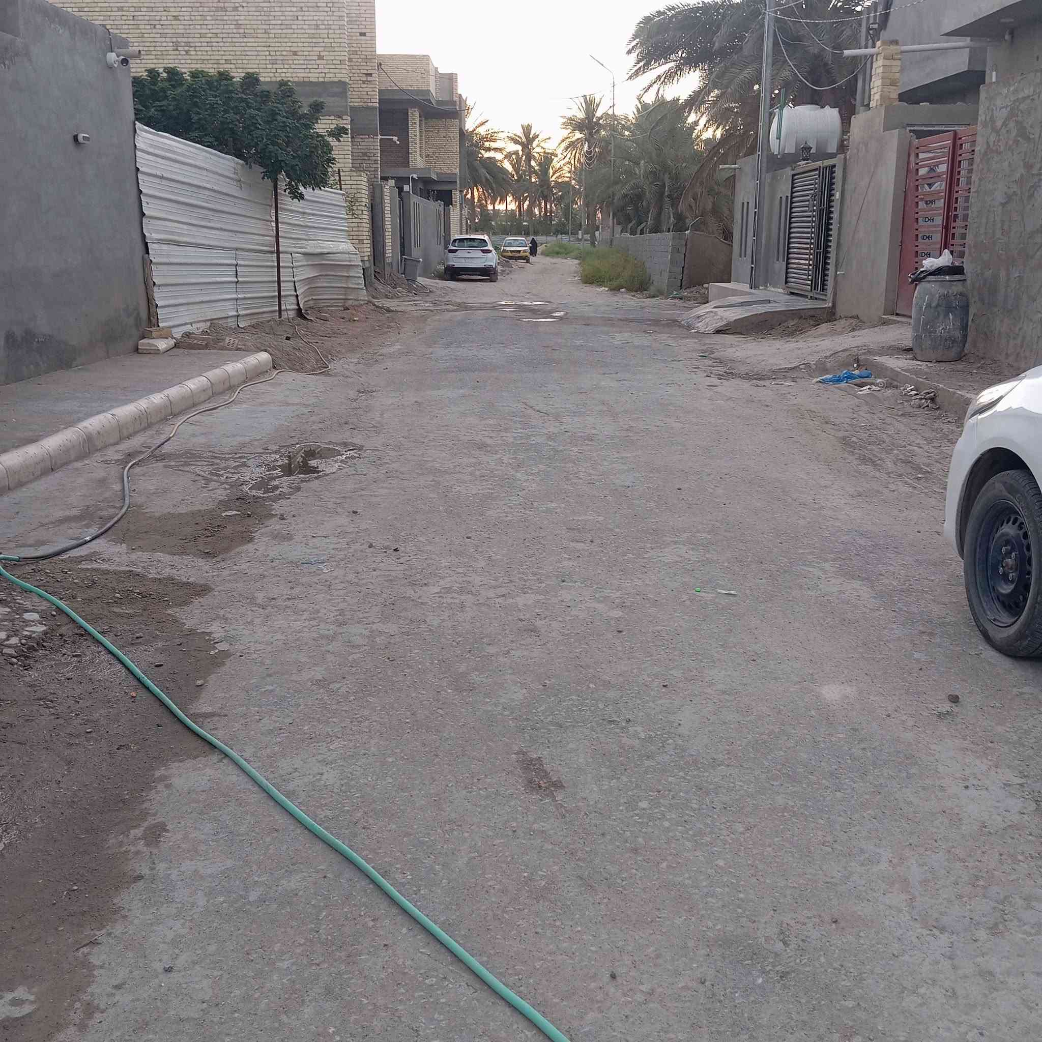 قطعة ارض مساحة 100متر
5*20
طابو زراعي  سند حديث 25 تحويل مباشر 

العنوان زوير الغربي مقابل الملعب 

خدمات كامله 
شارع عرضه 10 متر
تفاصيل اكثر  الاتصال عل الأرقام الموجوده في المنشور 

***********
***********

