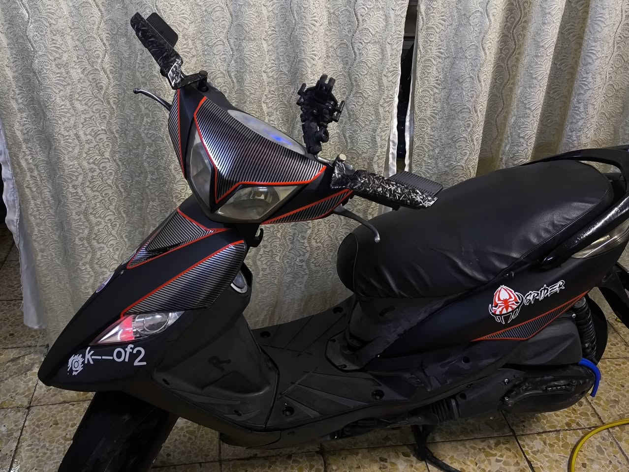 ماكس ثعلب  مغلف بلون اسود طافي لونها سلفري شلخ مابي تغليف للجماليه تفحص وتشوف مكينه مكفوله كلج خلفي رياضي السعر 850 وبيها مجال او مراوس بماكس عدله مكاني نجف للستفسار ***********
