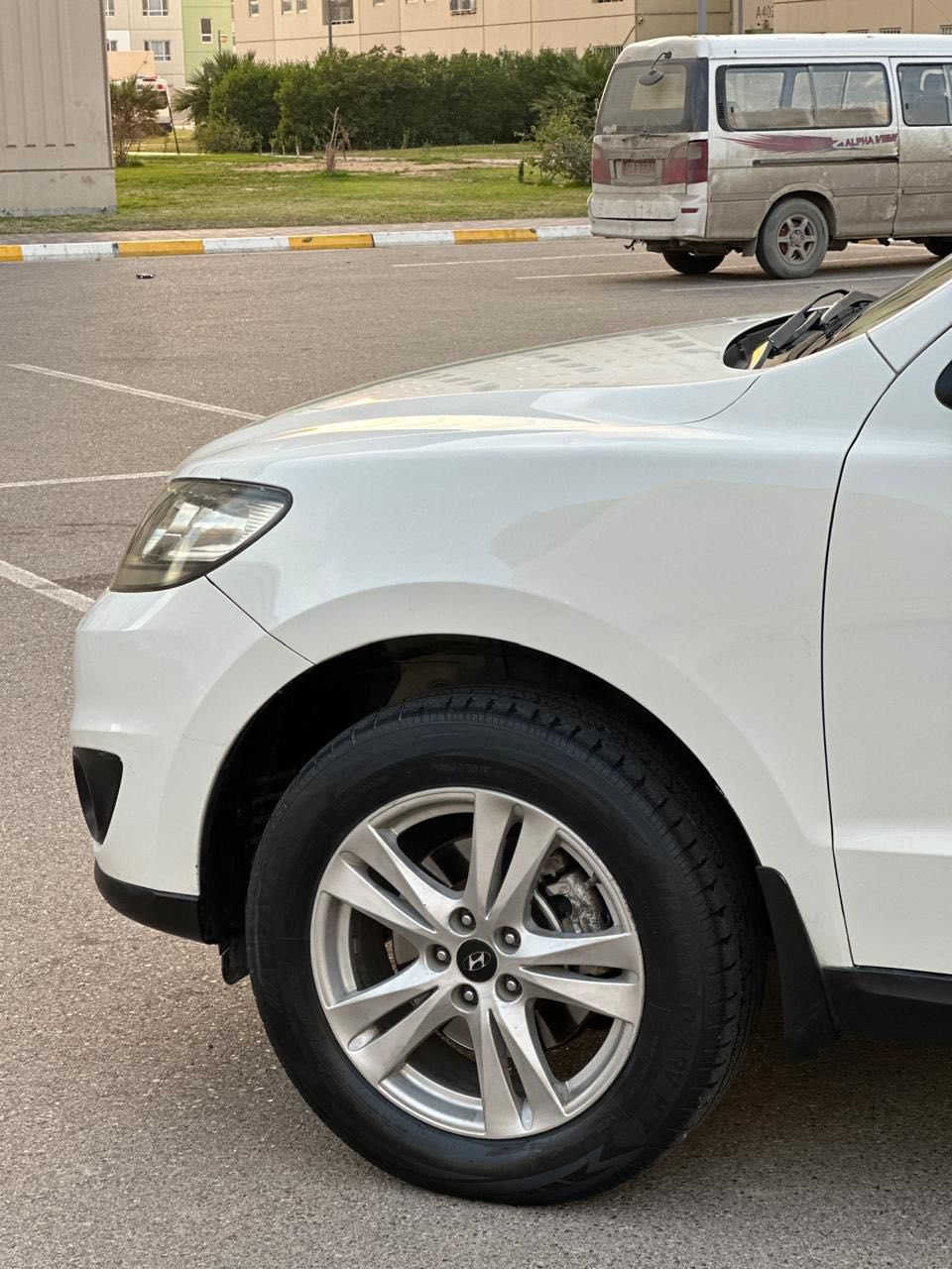 #Hyundai سنتافيا 2011 خليجي ☺️
🔥🔥🫥
رقمها  صلاح الدين الدولي مجدد (( بأسمي)) 
فول مواصفات عدى البصمة 
٧راكب ٣ قطع تبريد 
سويجات الشركه ٣ وياها 
السيارة جاهزة وخير من الله بدون اي نقص 
محركها ٦ سلندر بلادي فتحة داخل صاج كامرة 
السيارة بلادية (( بدون صبغ )) 
السيارة جديدة واحلى من الصورة 
مكانها بغداد بسماية 📍
رقم صاحبها 
                        *********** 

 ادخل للبيج بي سيارات معروضه 

🟥سعر ✍️👈🔥في التعليق يتم الرد فورا🔥🫡

🟥سعر $ ✍️👈🔥 لە کۆمێنت بنوسە یەکسەر وەڵام 
دەدەیتەوە🫡
———————————
بيع السيارات :: CARS#
👆👆👆👆
لعرض. سيارتك على الصفحه مراسلتنا واتساب

#للبيع - #سيارات - #معارض  - #معرض - #سياره
