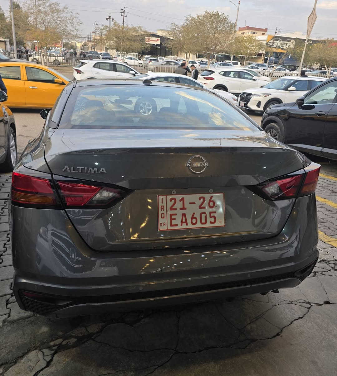 NISSAN ALTIMA   SV  2025
السعر  148 $
اللون نفطي
حادثها كما موضح بالمنشور
ايرباكهاا سستم
المواصفات الفئة ال SV 
حساس ضغط هواء الاطارات
رادار امامي + رادار جانبي + توقف ذاتي
شاشه لمس 
كشن شامو
شاشة ذكية + مخرج usb عدد 2 + مخرن taypC 
عداد المسافة :- 12 الف ميل فقط
لايت زينون + ليد نهاري 
 كشن السائق كهرباء
كاتي تترقم شمالي
 + بصمة تشغيل + تشغيل عن بعد
العنوان كركوك
رقم الهاتف :-  ***********
