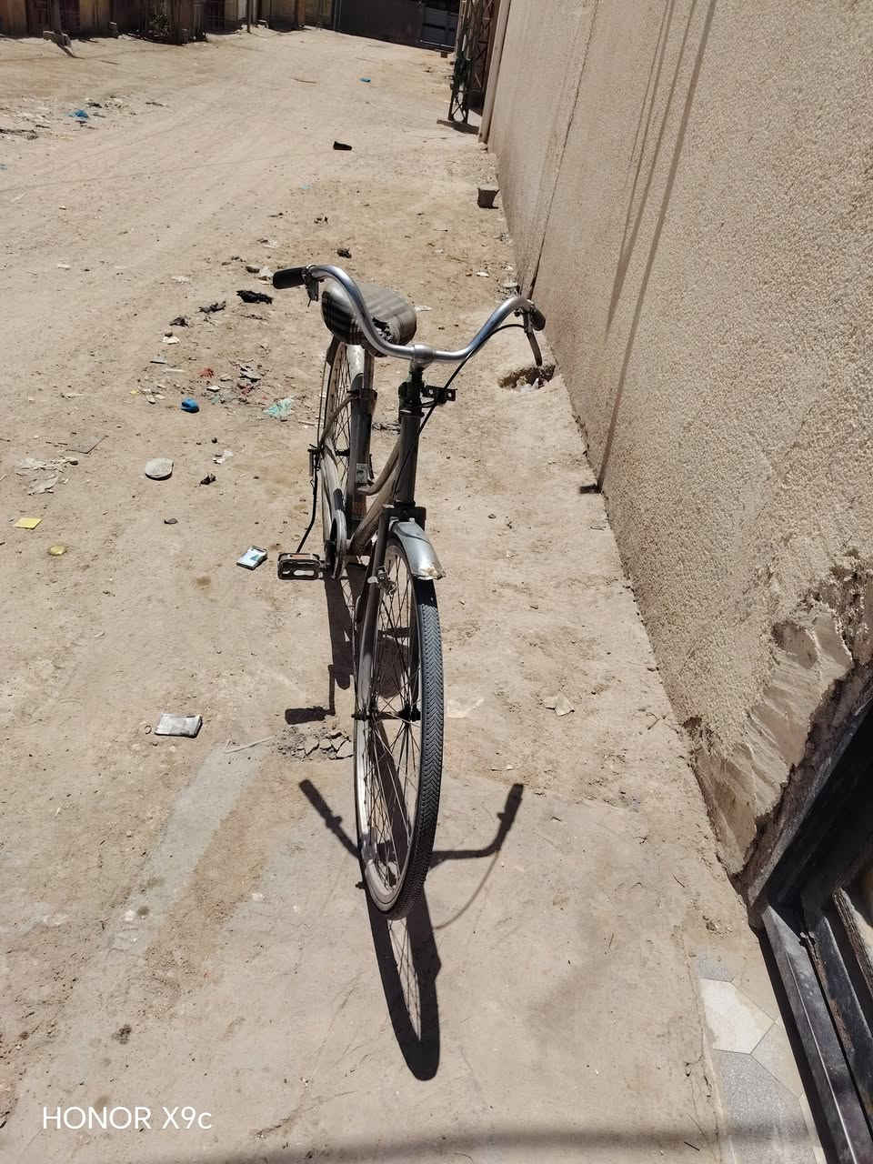 باسكل 26لبيع  كلشي مابي تاير جديد وجوابه امام وخلفي جدد تصعد وتروح مكان كربلاه حي نضال  *********** رقمي   اجيك اذ ما قنتعت عيفه سعر 35
