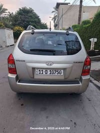 للبيع توسان موديل 2009 لون شمباني محرك2000 دوش  كير اوتو استلام الشركة...