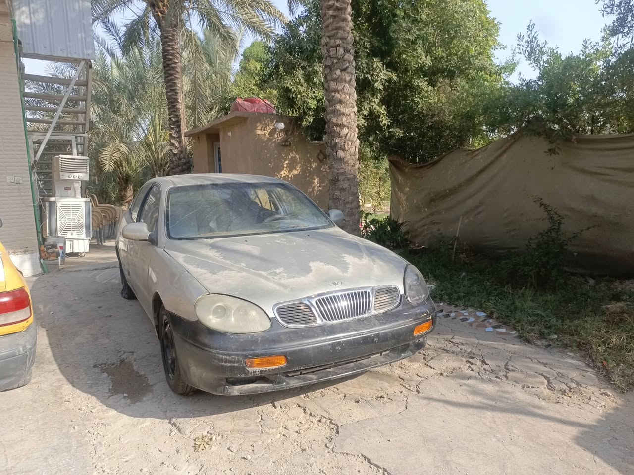 لكنزا موديل 2000 رقم كربلاء اسود بيهة معامله كامله بس ماندل راعيهة اتكفل سرقه وعشائر محرك مسكر كير اوتو تبريد شغال بس بيهة عطل بالكير مبوش سعرها 9 ورقات قفل  مكانها كربلاء طويريج ***********
