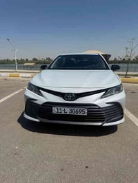 كامري 2024 Le المحسن محرك 4 سلندر 2500 بانزين  لون سموك المميز  ماشيه ...