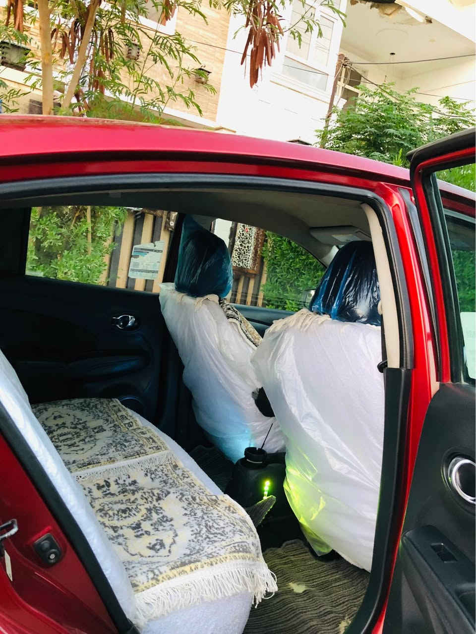 نیسان ڤێرسا 
مۆدێل 2018
مواسەفات Sv
شاشە بیلادی
کامێرا
 ٤ جام کارەبای
بلاجکیتۆر 
دەبڵ گێج
یەدە نیکل
تەحدیل سورحە 

٣ پارەچەی پێشی هەیە بێ ناوگرت
ئێرباگ سوکان سیستەم
ژمارەی خاوەنی 
0750 425 88 99 أربيل, العراق
