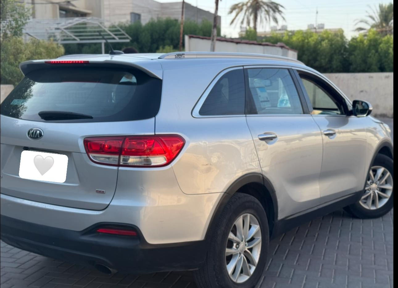 السلام عليكم سورنتو السعر ١٢٥ ورقة                            مكلف بل نشر
٢٠١٦ وارد امريكي رقم بغداد الجديد بأسمي بيها صبغ مكانات ابيع حزام مواصفات ٤ سلندر شاشة جبيرة تحكمات ستيرن اشاير مري لايت لد لايت زنون كامرة خلفية يدات نيكل عنوان بغداد حي الجامعة السعر ١٢٥ ورقة الرقم ***********
