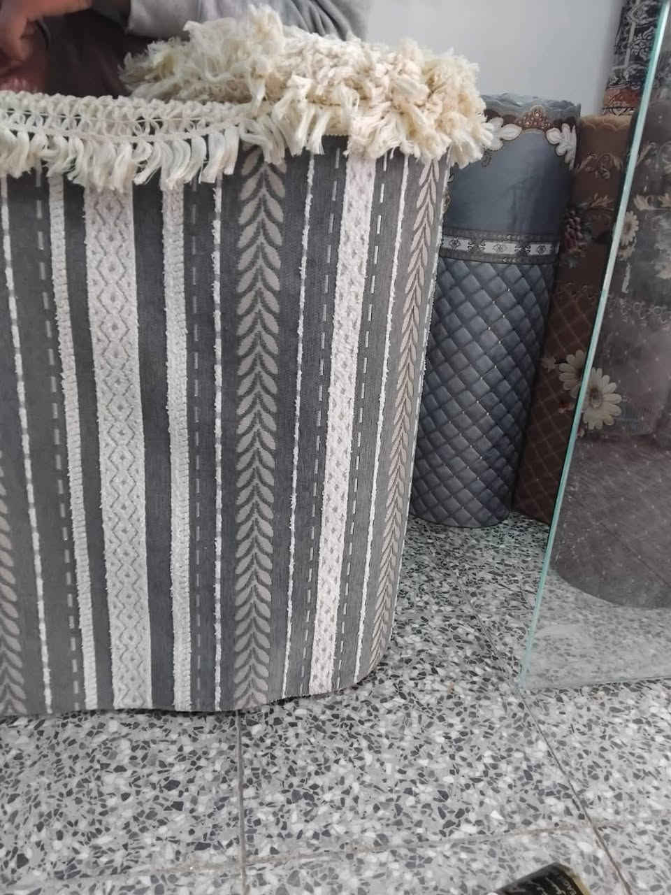 مفرش تخم بؤهيمي شرشؤبه  ضهر محبب سعره متر 4الاف 
عنوان سبع البؤر شارع بلقيس مقابيل جمله حسين،


**إذا كنت صاحب هذا الإعلان وتريد حذفه لأي سبب، رجاءا أرسل رسالة إلى الدعم الفني**