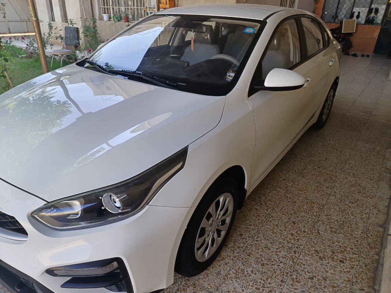 السلام عليكم اخوان رمضان كريم كيا سيراتو موديل 2021 خليجي ماشيه 57 الف مكفوله ومابيها اي نقص رقم بغداد سعرها 162 وبيها مجال بسيط  *********** اخوان ما متواجد على فيس اتصال فقط
