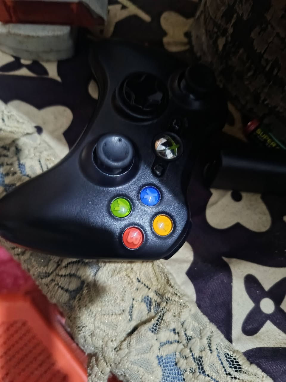 السلام عليكم بلاي للبيع اكس بوكس 360 بلاي نظيف بي 28 لعبي قويات مكاني بغداد الشعب السعر 100
*********** متواجد واتساب بيك خير وتدلل
