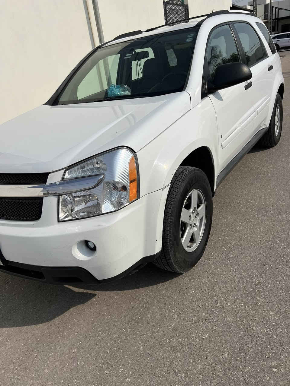 السلام عليكم  كوينكس مديل 2007 السياره وارد بيه نص قطعه صبغ بدون حادث السياره علئ وضع الشركه تخم تاير جديد حداديه جديده كير محرك جديد تبريد ثلج رقم وسنويه لغاية 2028  تحويل او وكاله مضمون مكاني النجف  الاستفسار اكثر الاتصال علئ الرقم *********** سعر98وبيه مجال قليل
