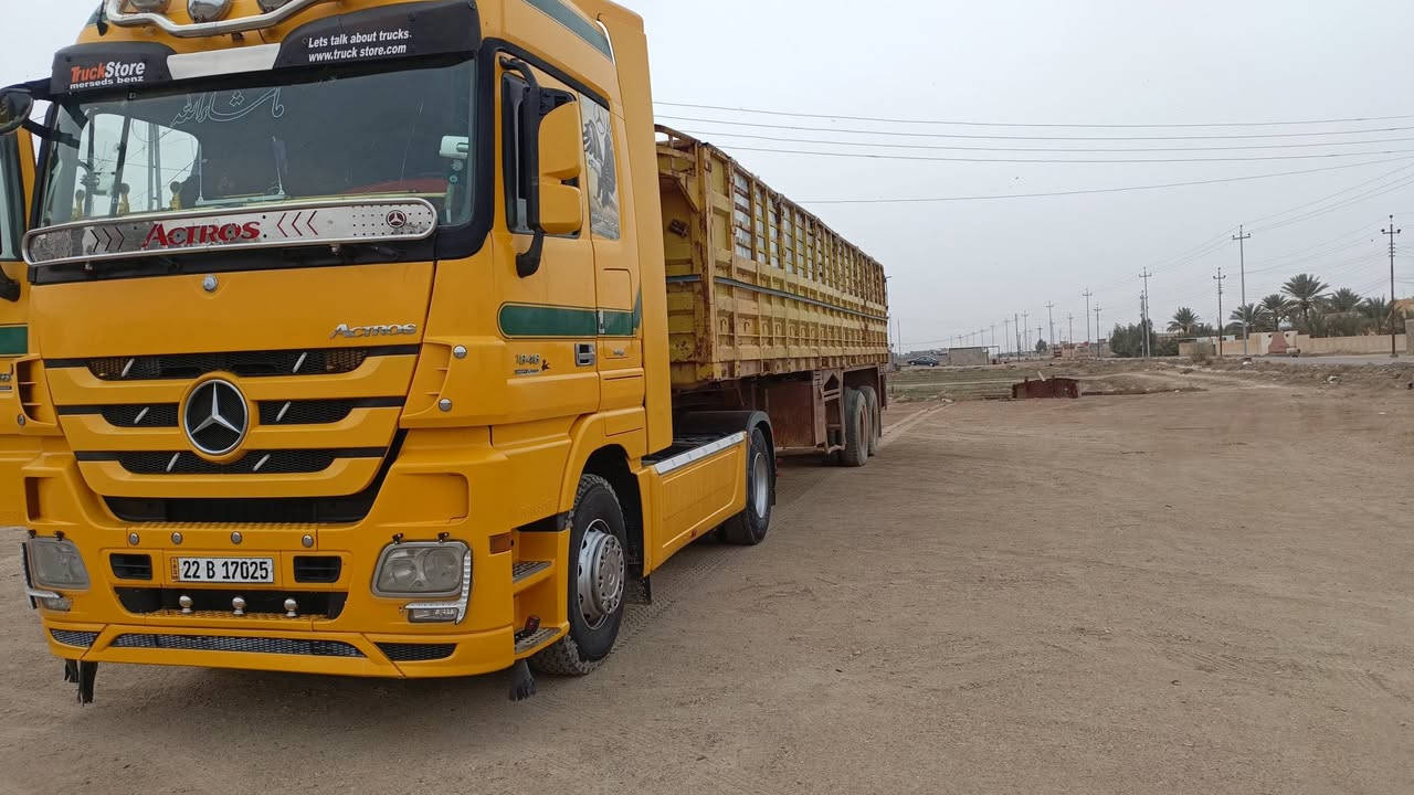 عربانه لبيع حداديه شاصي 16 مجموعتها 14 جديده دناكير برينه سربس شريد 3 موجود جيب وشد الثالث تايرتها تعبانه مال وكفه جناب جدد ثلاجه مطبخ صناديك كاعيه جديده مقلفه العربانه السعر 60 وبيها مجال لشراي مكانه الرمادي الخمسه مكلف بنشر مارد خاص استفسار عل رقم  ‏‪***********‬‏
