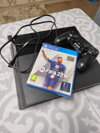 بلايستيشن4 فت • ٥٠٠ جيجا • فيفا ٢٣