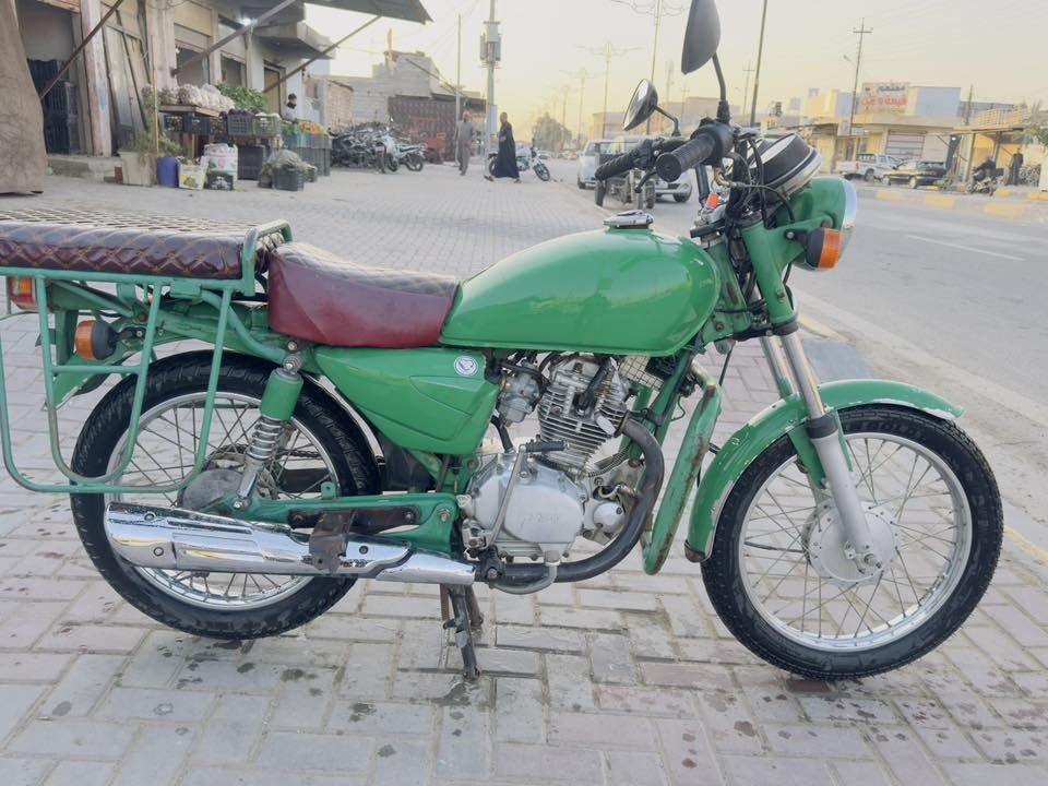 سلام عليكم
#دراجه نوع هندي كامل ع 24 حباية محرك يخبل لاصوت ولا تنقيص ولا تبخير كهربائيات كلها شغاله شلع 
ب400 وبي {مجال}  ***********￼
