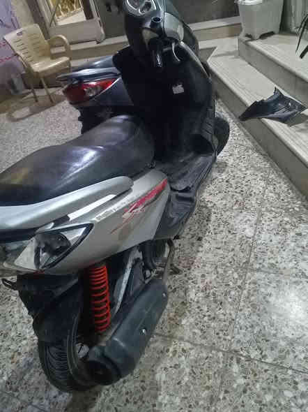 سلام عليكم دراجه سكنس دراجه لا تنقيص ولا تبخير دراجه حلوه السرعه مالتها 140 دراجه   دراجه شوي رادها ترتيب العنوان بغداد الحسينيه الراشديه السعر 400 بيها مجال قليل  ***********
