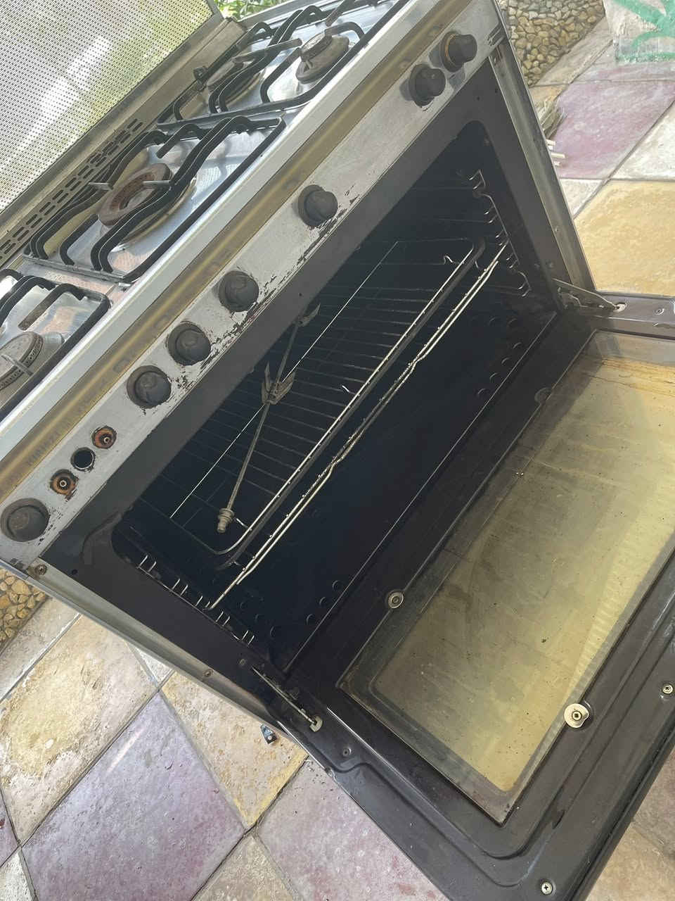 طباخ للبيع في بابل الصوب الصغير الشراي يتواصل خاص او اتصال على الرقم ***********
