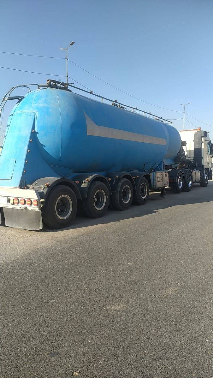 للبيع سايلو سويدي برايم 4دناكير 2تعليك تخم تاير حموله 50طن 

***********
مكاني النجف
