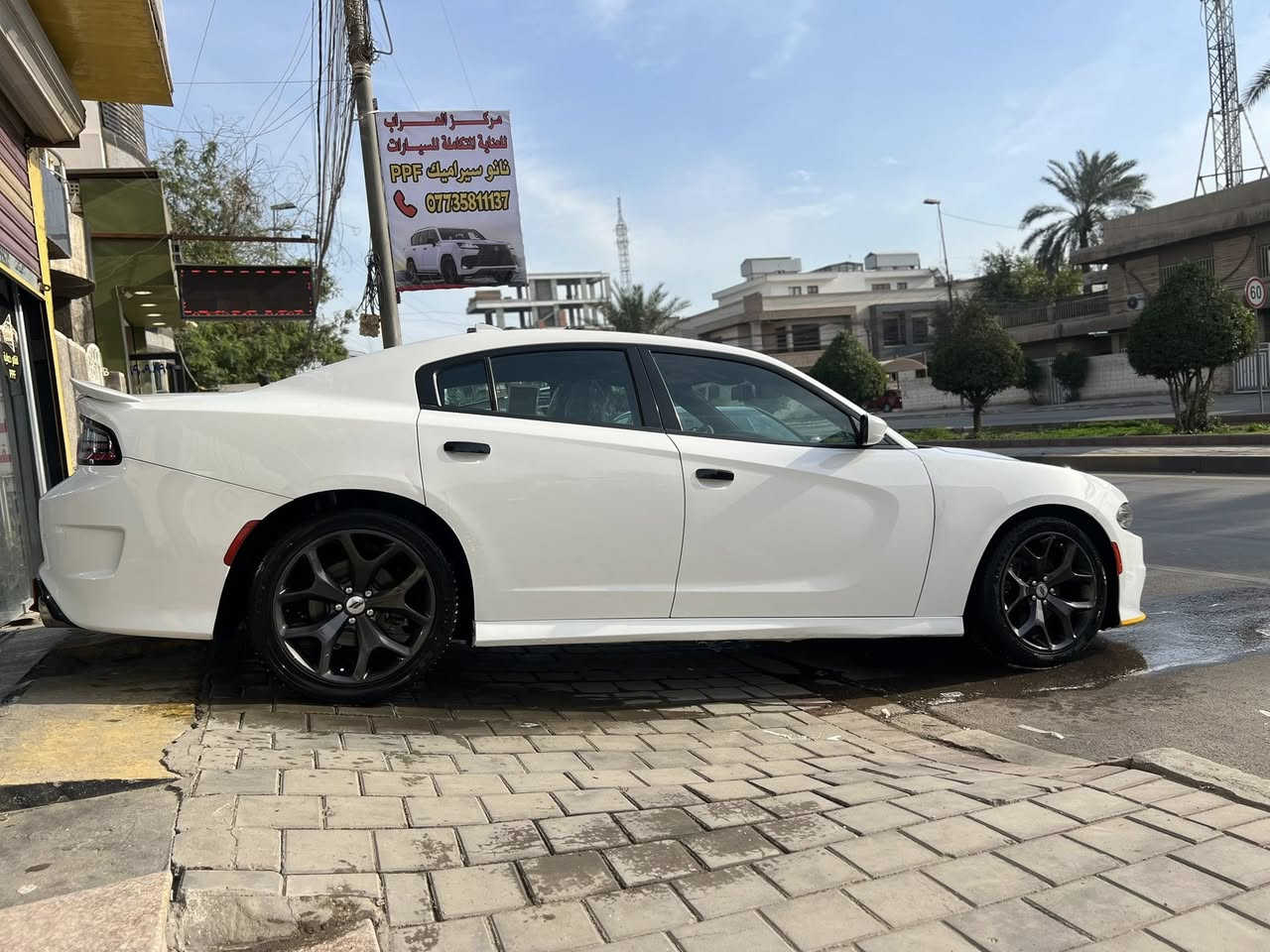 للبيع: دودج جارجر GT 2019
 مكان السيارة: بغداد
 السعر220 ورقة – قابل للتفاوض
 ماشيه 84
 المحرك: 6 سلندر – 3600
• شاشة كبيرة
• إنارة الداشبول والأبواب
• تحكم عن بعد بالهاتف

⚠️ أضرار السيارة:
• وارد أمريكي
• صبغ البنيد  ودعاميه
• الإيرباكات سليمة
• صور الحادث مرفقة مع الصور
• صورة السونار مرفقة مع الصور

📌 تفاصيل إضافية:
• رقم السيارة بغداد الدولي الجديد (مميز 77740)
• باسمي– تحويل مباشر
• حالة السيارة جاهزة بدون أي نواقص
• لون السيارة أبيض
📞 للتواصل: ***********
💰 السعر:220 ورقة – قابل للتفاوض
