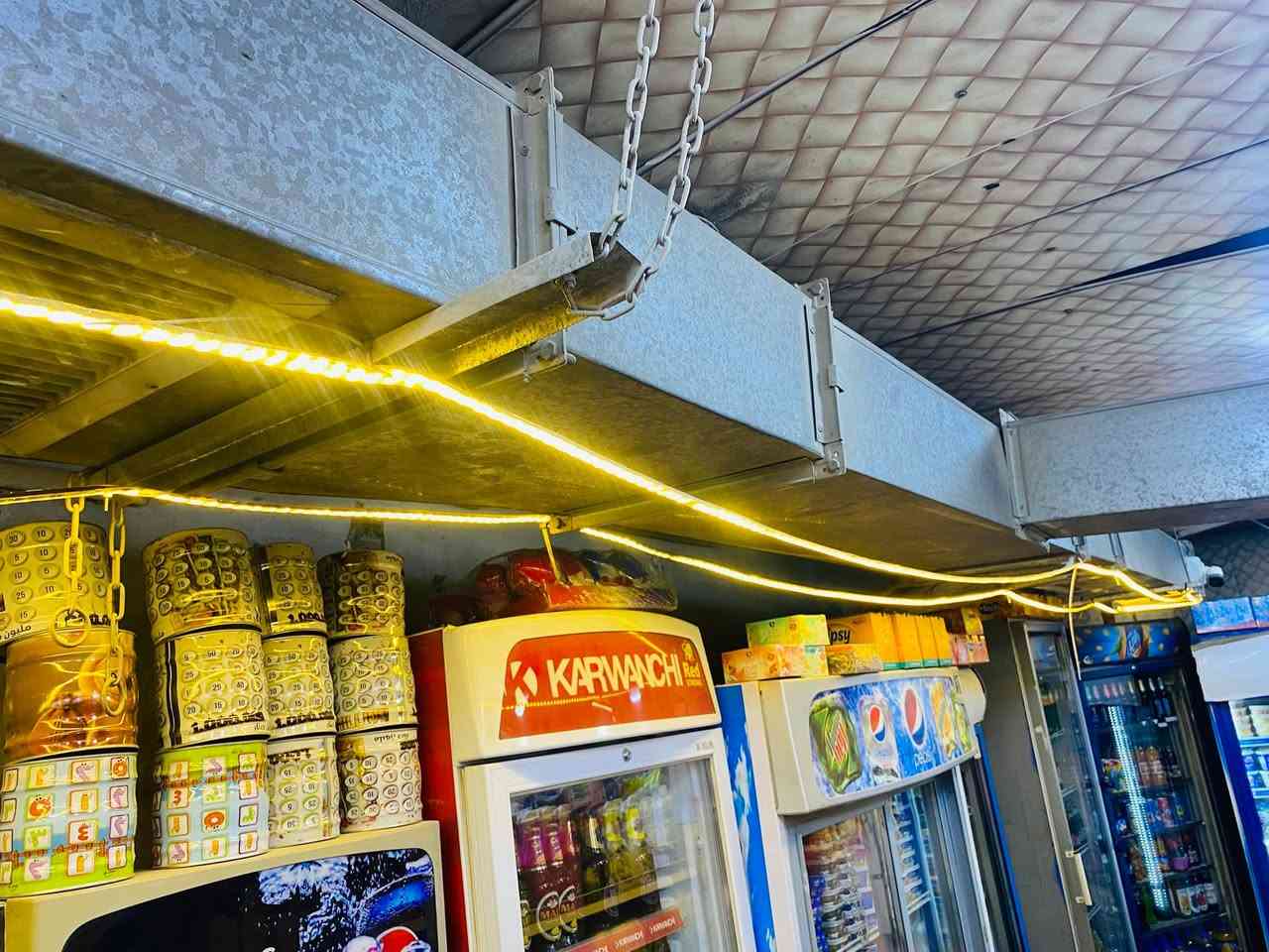 سلام عليكم  
مبردات عدد 2 من شركة توسان (للتبريد المركزي )
مبردة كبيرة جدآ+ دكتات 12 متر 
مبردة كبيرة  + دكتات  6 متر تقريبآ
للأستفسار / واتساب / ‭***********‬ 
العنوان / بغداد الكرخ - المعالف _ خلف شارع دكتور حافظ من جهة حسينية شهداء الطف * ع * 
( غير متواجد على الفيس بوك )
