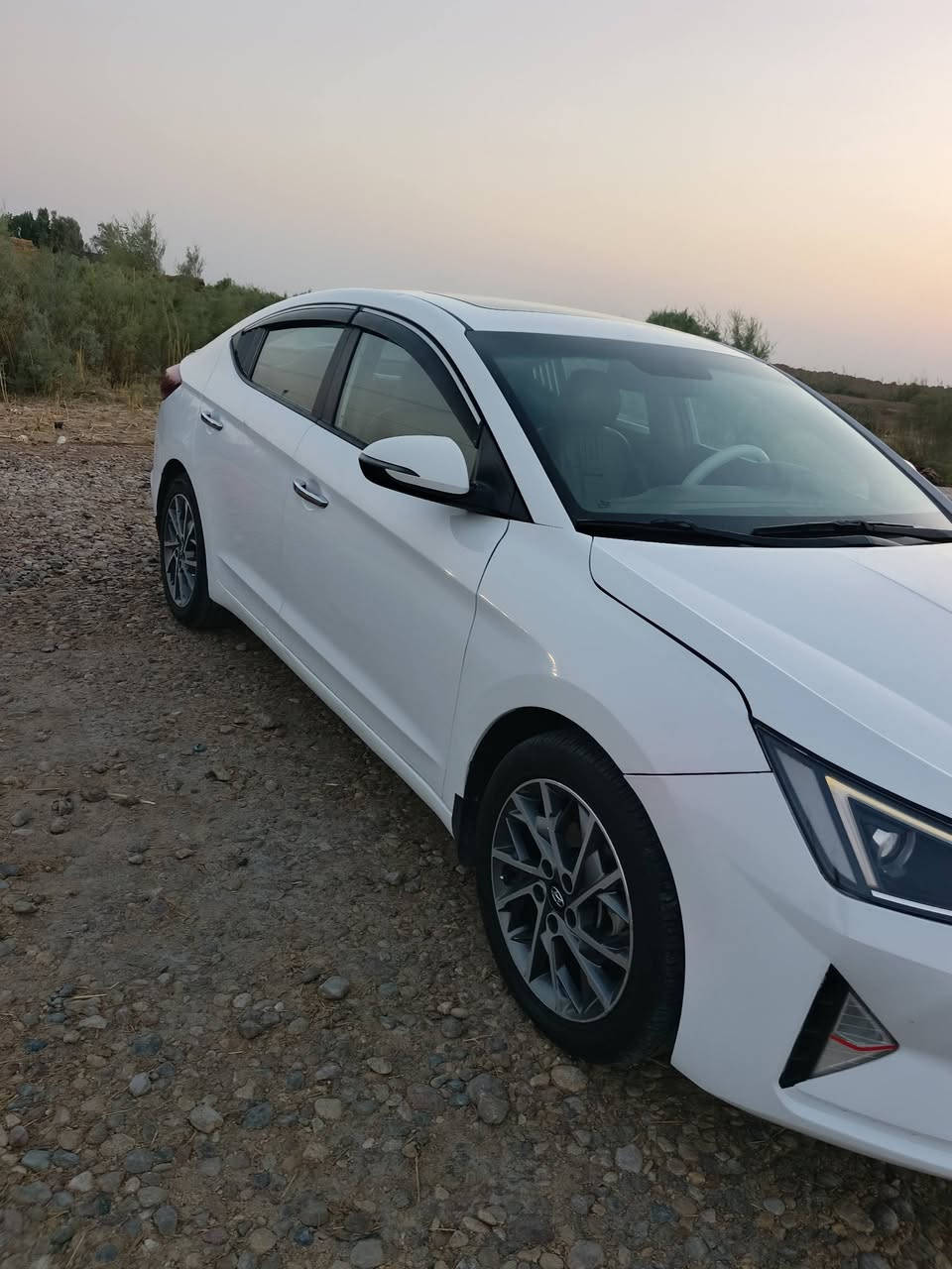 السلام عليكم النترا خليجي موديل 2020رقم بغداد فول مواصفات واحد علا واحد بيها بنيد مبدل كير At مكينه 2000 دوش تبريد حداديه تخم تاير كله جديد مواصفات السياره 

بصمه

بصمه ابواب+جنطه

بصمه تشقيل

مري شفط+اشاير بالمرأي

لد نهاري 

جنطه ذكيه

شاشه+كامره

تحكم جهتين 

ثلث انضمه قياده

تبريد قطعتين 

يدات نيكل 

سعر السياره 140 مكان السياره واسط الكوت ***********
