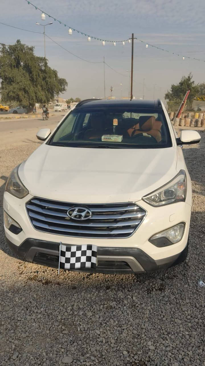 سلام عليكم سنتافي2014 خليجية فول مواصفات سبعة راكب  ماكينه 6 كفاله عامه رقم نجف مكان سيارة بغداد السعر 170 بيه مجال رقم صاحب سيارة ***********
