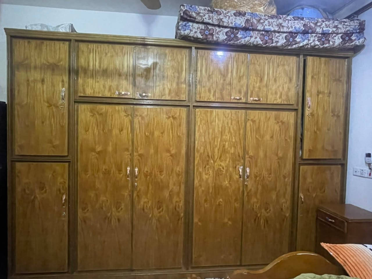 للبيع 
غرفة نوم حطاطه كلش نظيفه 
السعر مليون 400 وبيها مجال
الشراي يتفضل خاص 
مكانه الكرمه


**إذا كنت صاحب هذا الإعلان وتريد حذفه لأي سبب، رجاءا أرسل رسالة إلى الدعم الفني**