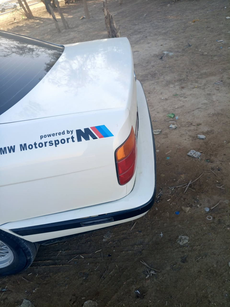 السلام عليكم 525 رقم اربيل
محرك ٦ سلندر 

موووديل 90.  كير جديد محرك جديد تبريد تدفئه 

صدر جديد ماناقصها برقي

 متعهد بيها كص محرك كير تحووويل مباشر 

سياره خير من الله نضافتها. 100 ب100 

نصبتها حلوووه كلش الله شاهد احلا من الصوره

صدر جديد تخم تاير 

خياس مابيها خلاص 

كشنات جلد. ترايك بصره بغداد 

السعر 75 بيها مجال مكاني بابل ***********
