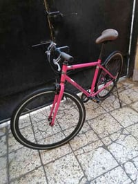 باسكل C700 ياباني حجم 28  كلشي بلادي تايرات نقشه وحده لون وردي مكاني ب...