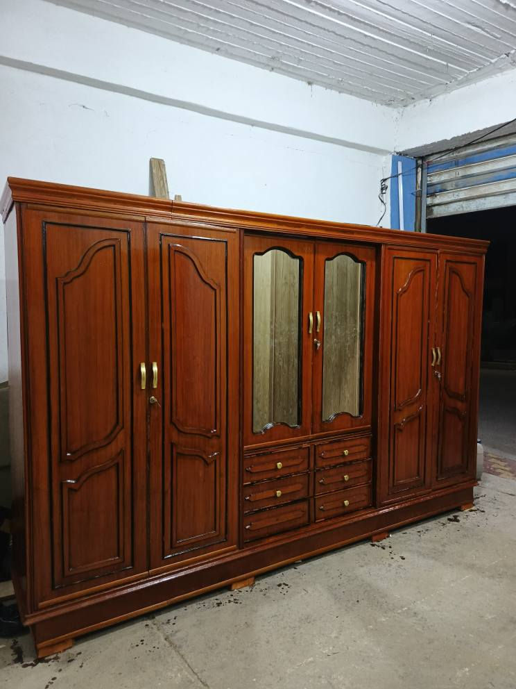 كنتور 6ابواب مستعمل صاج حطاطه الرمادي الصوفيه قرب مطعم قصر الابيض السعر 250بي مجال واتساب *********** الرمادي, الأنبار
