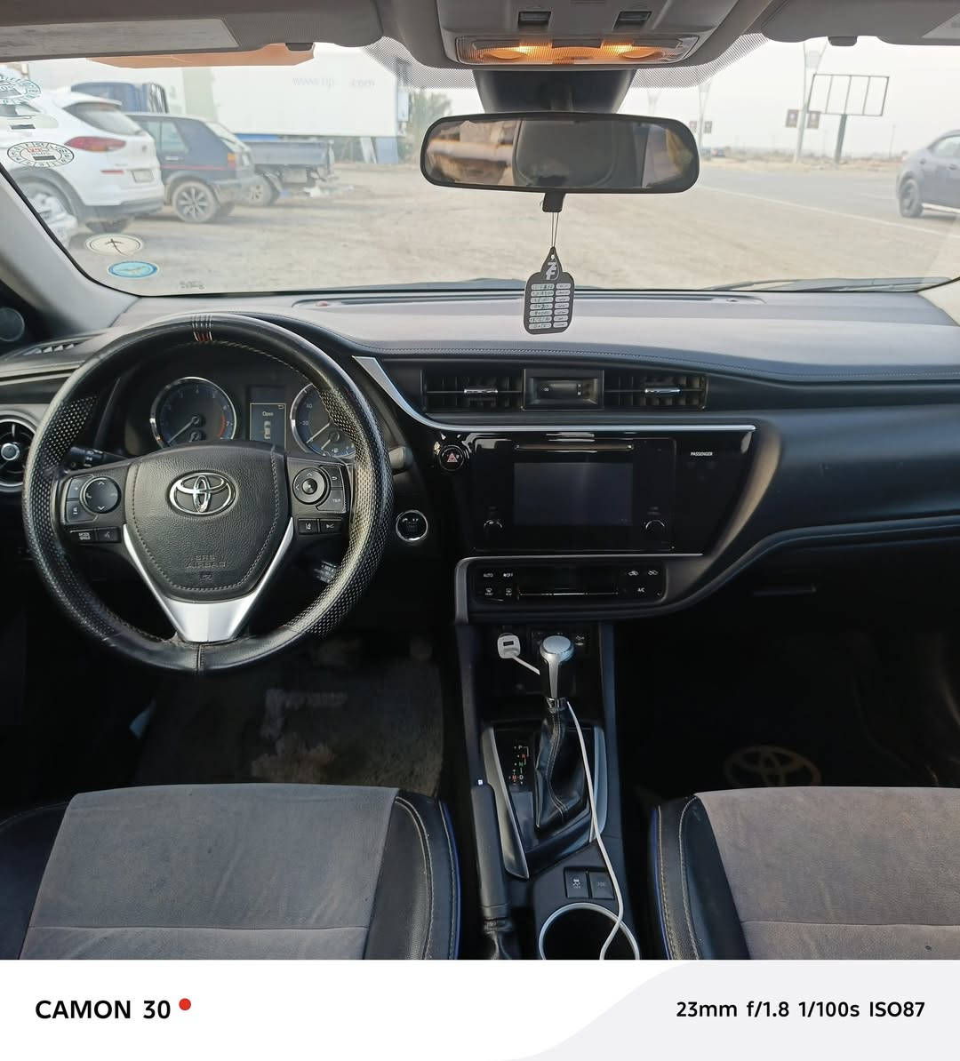 كورلا 2017 امريكي رقم اربيل فول مواصفات
السعر 145 وبيه مجال للاستفسار اتصل على الرقم صاحب السيارة ***********
