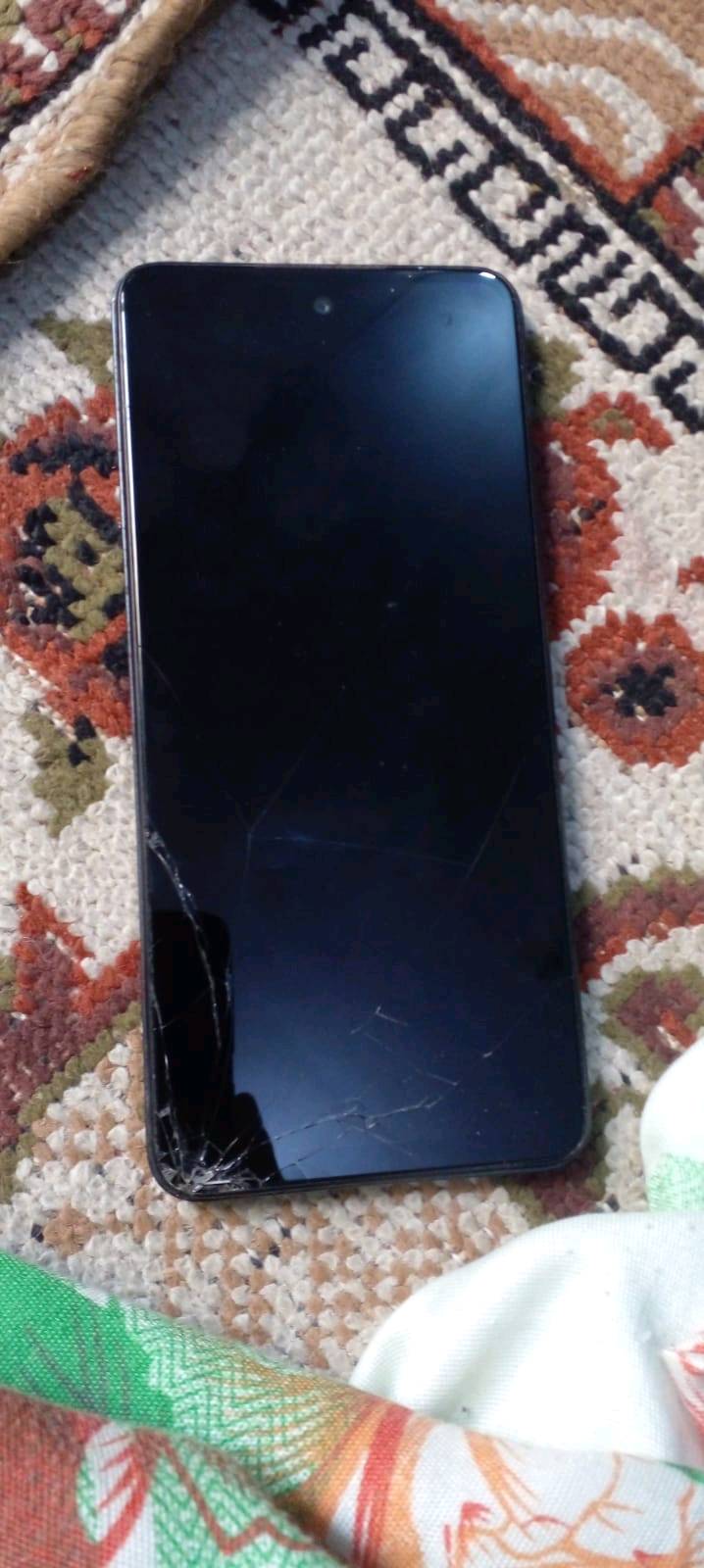 انفنكس سمارت 8 ناصريه سوق الشيوخ حي العسكري فقط بيه كسر قليل بل شاشه ذاكره 128 60فريم ببجي 