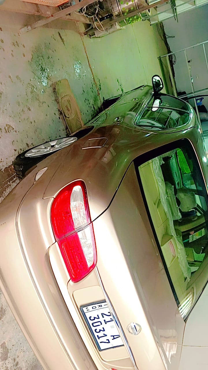 السلام عليكم نيسان مكسيما 2003 مصبوغه حزام اثر جراد وموجود سنوار تبريد ثلج تدفه سياره كامله خير من الله مكينه 3000 سته سلندر  تخم نوزل جديد بلكات جديده فيتبم صدر جديد سياره كامله بس ستر الله مضخم ودمام بل مسجل كلشي داخل السياره شغال لايت زنون السعر 63 وبيهة مجال للذراي مكاني ديالى شهربان الاستفسار علا الرقم ***********
