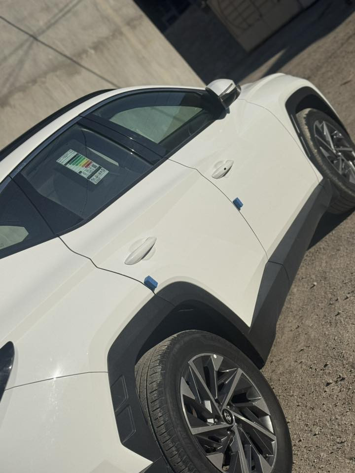 سلام عليكم
توسان موديل ٢٠٢١ فول قمار حديد 
ماشية ٤٠ حقيقي 
سنوية وهزه جديد مشروع وطني 
بصمه 
تشغيل. عن بعد 
كرسي كهرباء 
كير محرك مكفول 
بيها بارد اربع اصابع بالصندوق ورصعه بالقماره
سيارة نظيفة 
السعر 198 بيه مجال
بغداد النصر والسلام  
***********
