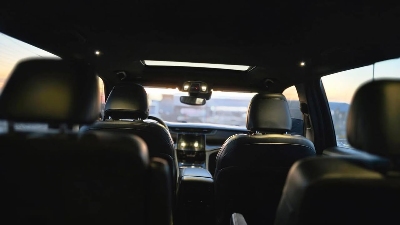 سلام عليكم
للبيع بدون مراوس
جيب موديل 2023
 السيارة 7 راكب   vip
 جاملغ وبنيد فقط 
الون 🖤
صور حادث  خاص
فول موصفات رقم اربيل تريد تحويل تريد وكاله حاضر اني 
/ السعر 260 بيه مجال بسيط /***********
