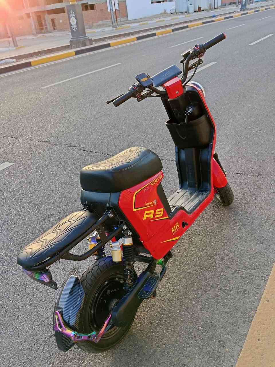 السلام عليكم ورحمة الله وبركاته
دراجه شحن R9
موديل 25 
مواصفات
بصمه وكارت وسويجين 
بيه بك رجوع للخلف 
جاملغ رياضي 
بطاريات 36 امبير عدد 4
لايت عالي ناصي سكن ليلي لون اخضر 
ولسله ولتجوه ولجاملغ البلادي ولماريات كلهن موجودات
السعر 440 وبيه مجال بسيط 
للتواصل واتساب فقط ***********
