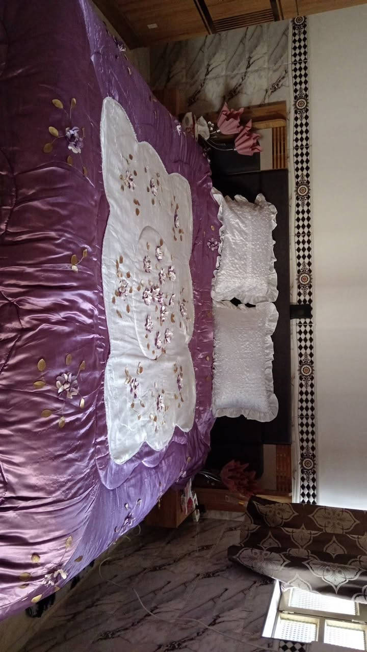 غرفه نوم تركي مستعمله شي قليل سعره 550 وبيه مجال للاستفسار الاتصال على الرقم ***********
