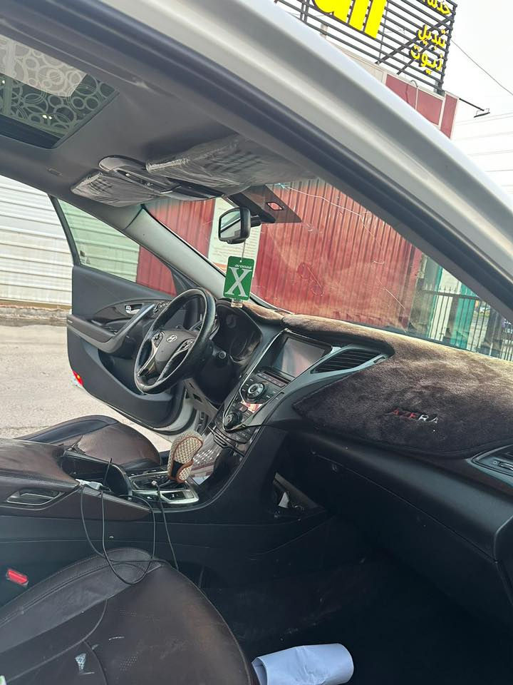 ازيرا ٢٠١٣ خليجي
فول مواصفات 
سعر ١١٨
***********
