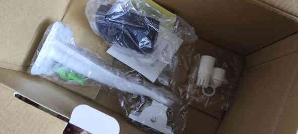 كامرة مرقبة من شركة تلكوم
تعمل بل ذكاء الاصطناعي تعرف على الوجه 
رؤية ليلية تعرف على رقم السيارة 
للاستفسار خاص او ***********
