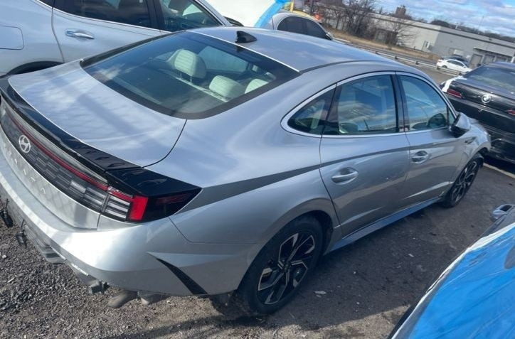 المهيمن لتجارة السيارات بإدارة المهندس سلام ربيع الغزي 
نوع السيارة: هيونداي سوناتا 
الموديل : 2024
حجم المحرك:  2.5
 السعر : 158 واصل للميناء مصلح كامل بدون كمرك ترهم حرة ترهم شهداء 
للأستفسار :
***********
قسم المزاد متوفر واتساب 
https://chat.whatsapp.com/EjN99lklvszHKKEmF0UnR7?mode=gi_t
‏سرعة في الشحن واسعار تنافسية في النقل
‌‎يتوفر لدينا نقل على جميع موانئ ومنافذ العراق 
‌‎تخليص وايصال السيارة الى جميع المحافظات
#mohammed
