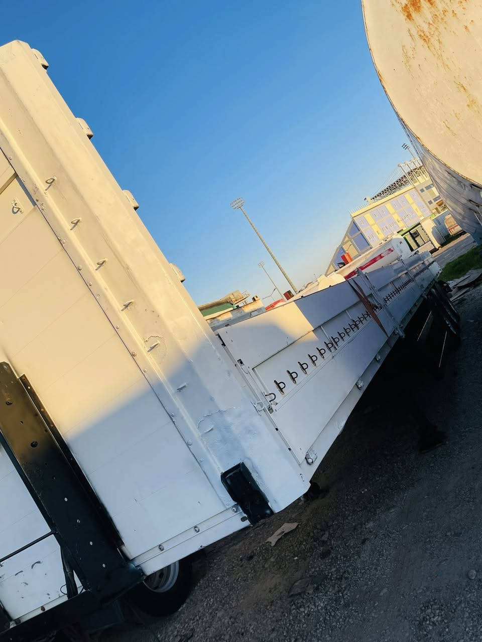 فلات بؤفروشتن علوج  كؤجيل  دنگير ساف  سه فحه ي ٦٠ شوين كه لار سعر ***********
