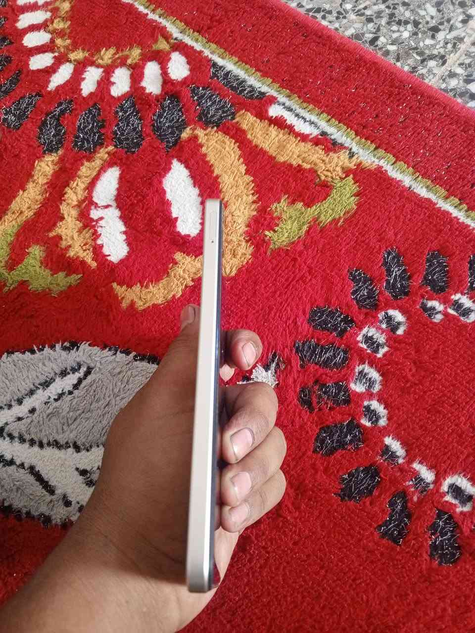 سلام عليكم تلفيون ريلمي نوت 70جهاز خير من الله جهاز صالي سبوع من أخذته ومستعجل ع بيعته لين معتز فلوس ذكرته 256 أسعر 250وبي مجال مكاني بغداد رقمي ***********
